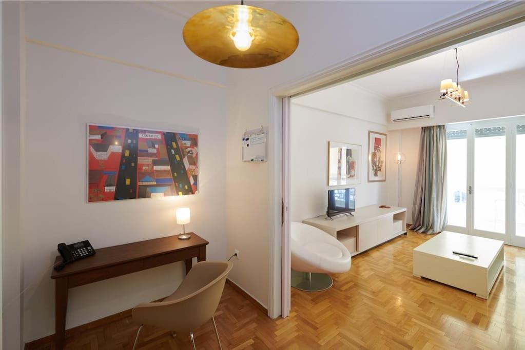 Apartment In The Heart Of The City Atina Dış mekan fotoğraf